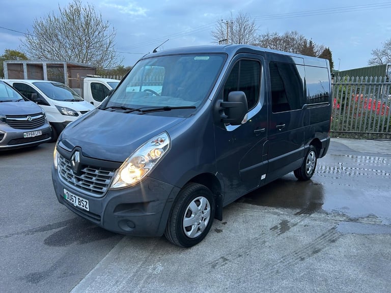 RENAULT MASTER 2.3 FWD SL28 SWB dCi 110 Business+ Euro 6 WHEELCHAIR ACCESS NO VA