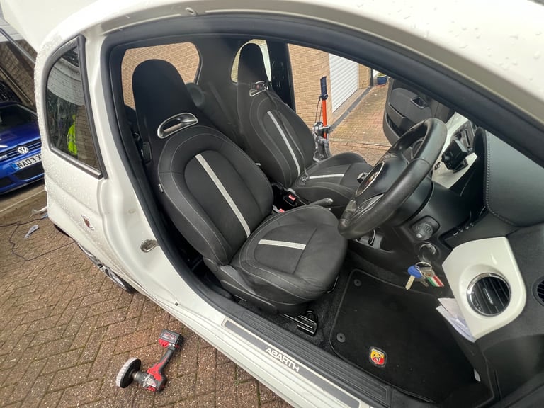 Abarth, 500, Hatchback, 2014, Manual, 1368 (cc), 3 doors