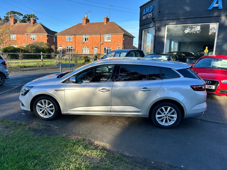 2017 Renault Megane 1.5 dCi Dynamique Nav 5dr ESTATE Diesel Manual