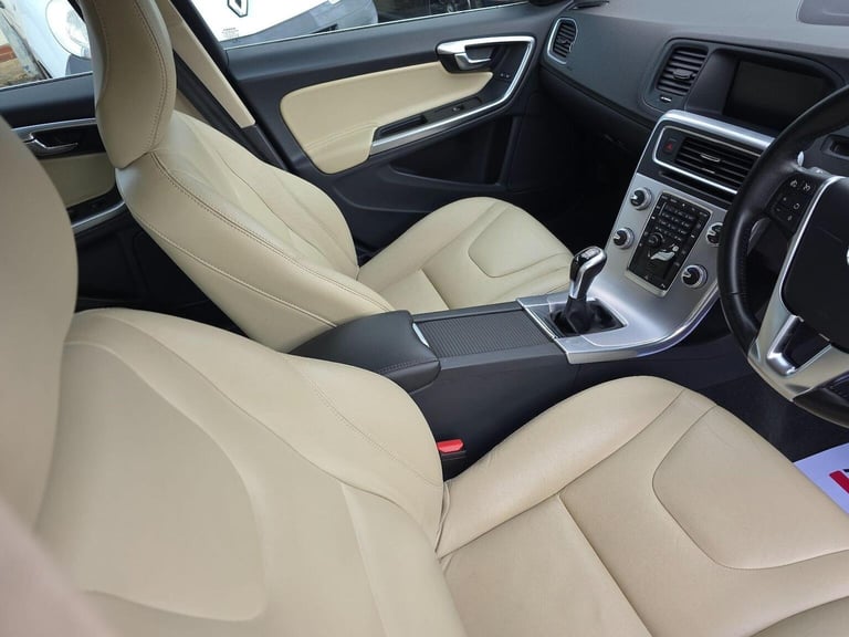 VOLVO V60 2.0 D2 SE Nav Euro 6 (s/s) 5dr 2017