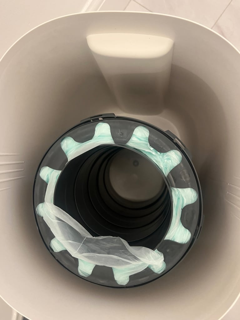 Tommee tippee nappy bin