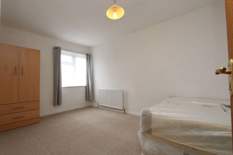 Double rooms in Hainault 0 deposit scheme available 