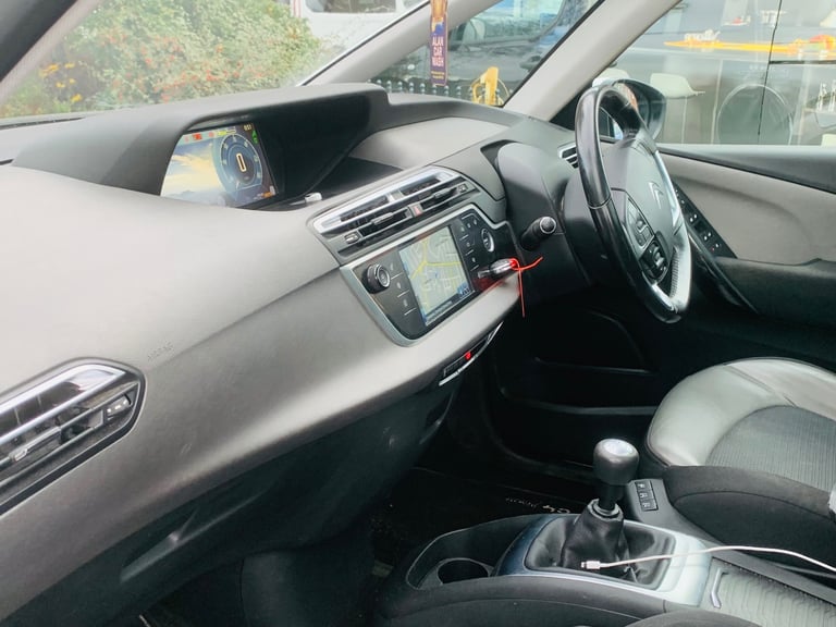 Citroen, C4 PICASSO, MPV, 2015, Manual, 1560 (cc), 5 doors