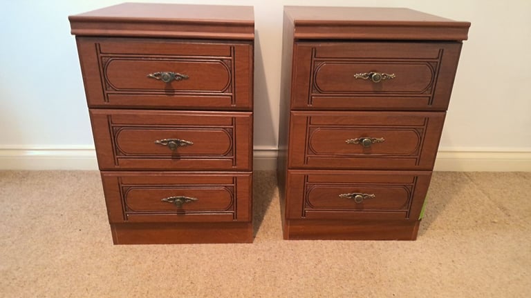 image for A matching pair of bedside cabinets with 3 drawers in each
