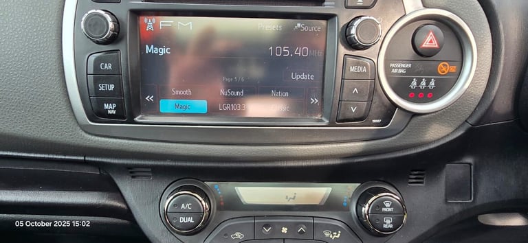 Toyota, YARIS, Hatchback, 2014, Manual, 1329 (cc), SUNROOF, 5 doors