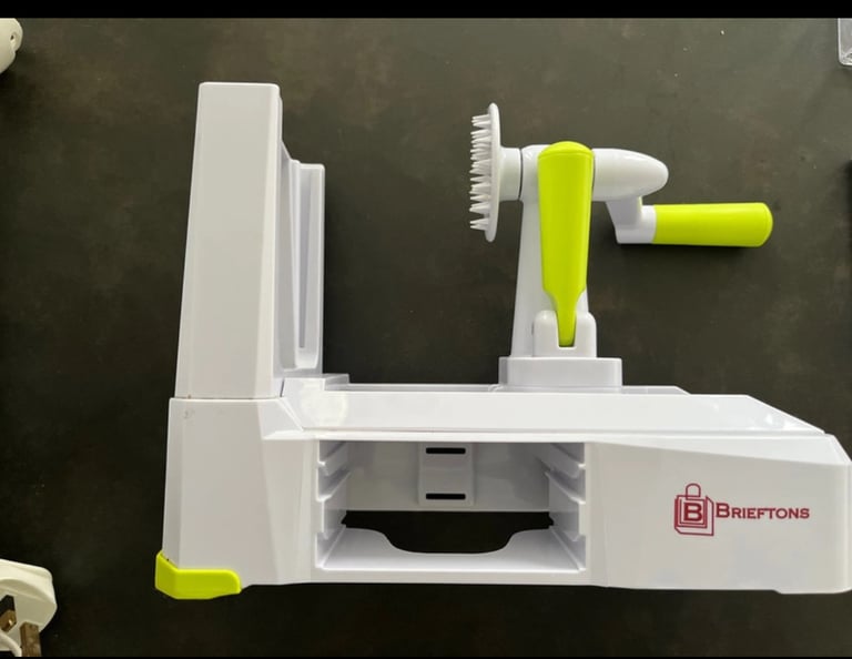 image for Brieftons vegetable slicer