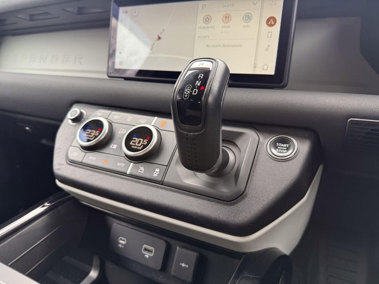  Land Rover Defender 90 3.0 D250 MHEV Hard Top SUV Auto 4WD SWB Euro 6 (s/s) 3dr Diesel Automatic