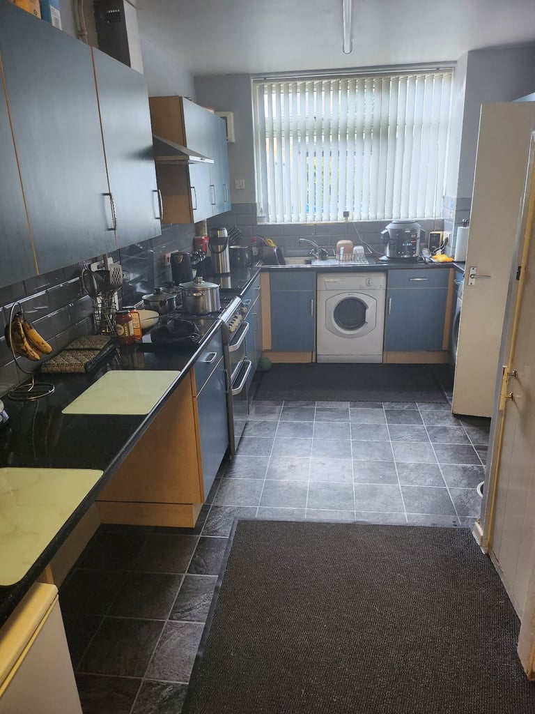 3 bedroom wanting 2 to swap any offers anywhere