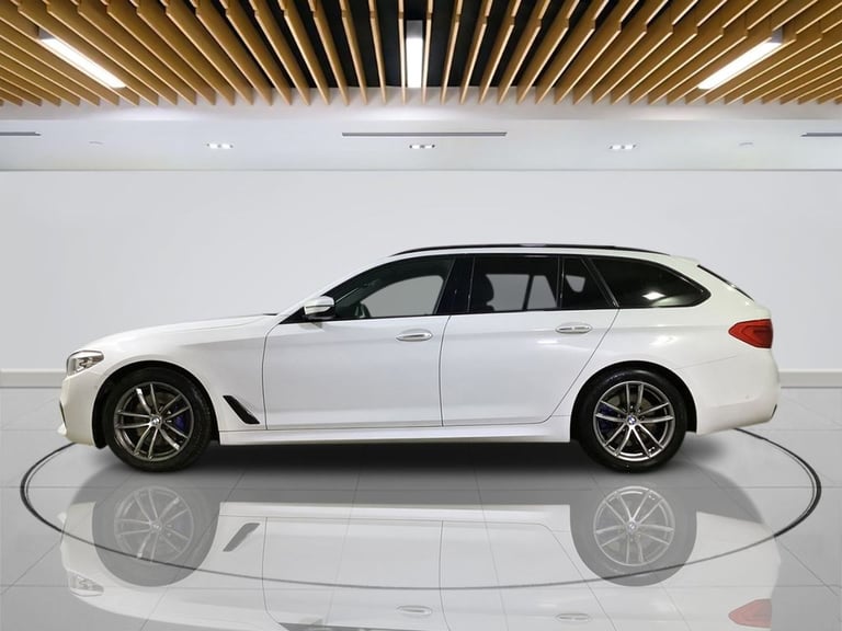 2017 BMW 5 Series 3.0 530d M Sport Touring 5dr Diesel Auto xDrive Euro 6 (s/s) (265 ps) Estate Di...