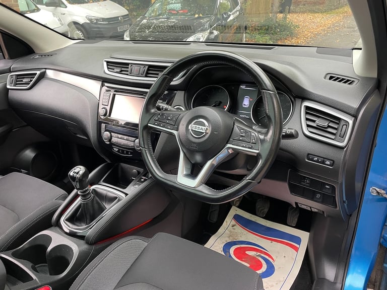 2017 Nissan Qashqai 1.2DiG-T N-Connecta 5 Door Petrol Suv In Blue - Euro 6 HATCHBACK Petrol Manual