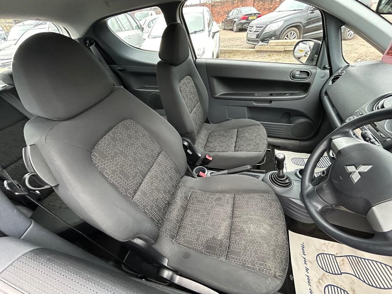 MITSUBISHI COLT 1.1 CZ1 2009