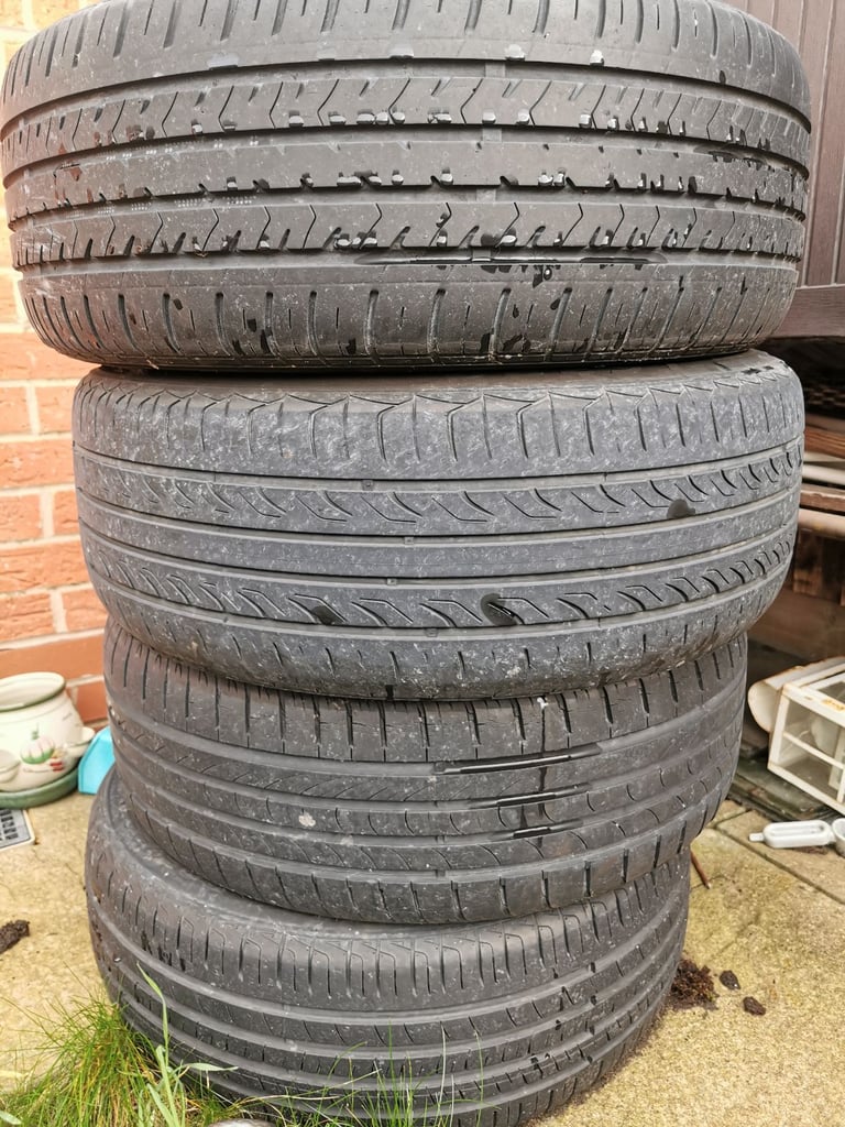 image for Vauxhall alloy with tyres