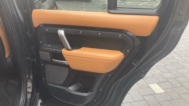 2022 Land Rover Defender 5.0 P525 V8 110 5dr Auto Petrol Estate Estate Petrol Automatic