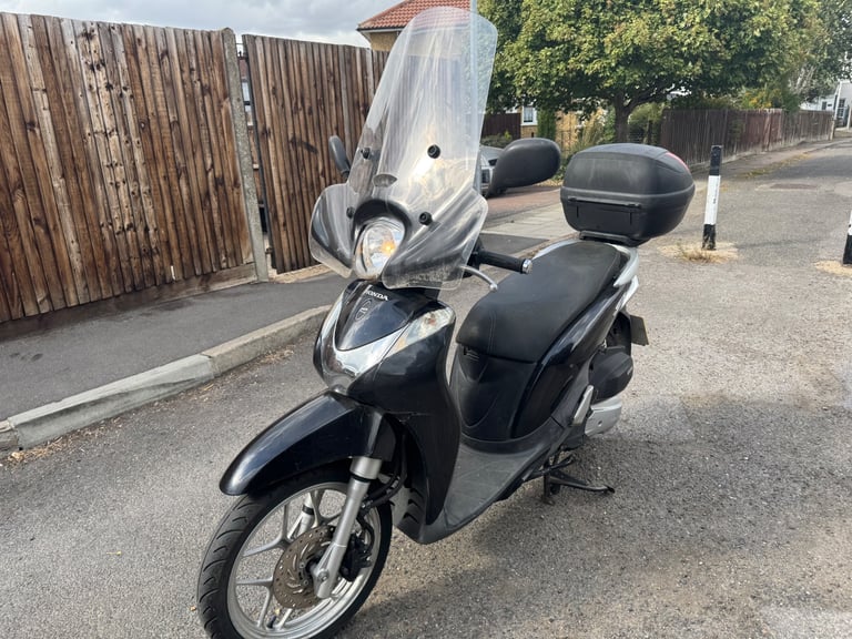 Honda, SH, mode 2015, 125 (cc) black not PCX 
