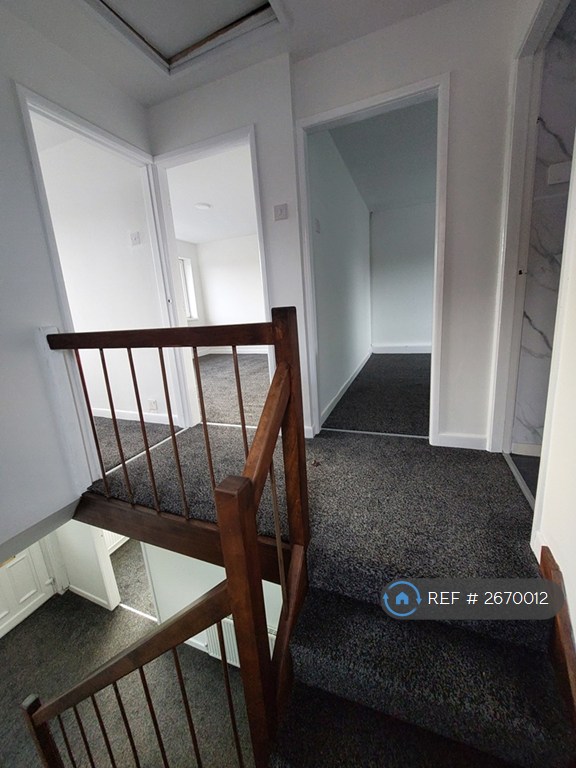 3 bedroom house in Links Gate, Fulwood, Preston, PR2 (3 bed) (#2670012)