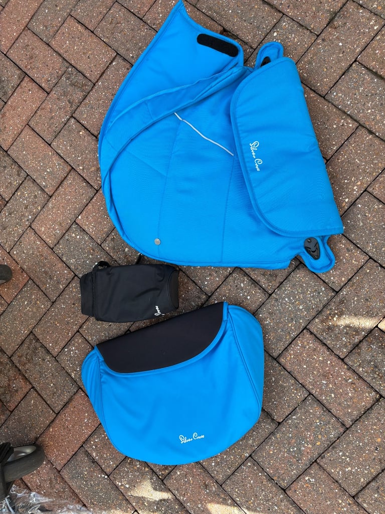 Silver Cross buggy, car seat and bassinet 