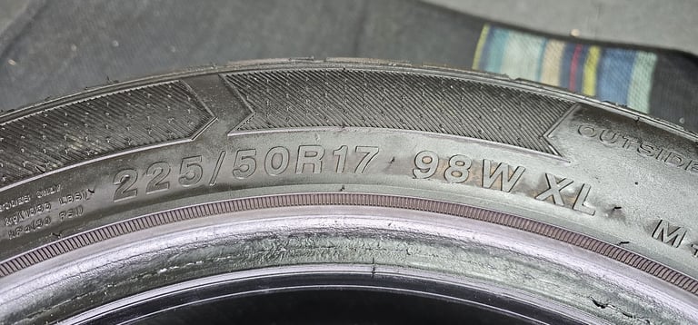 225 50 17   2 x tyres Ilink Thunder U09