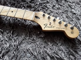 Fender stratocaster as new + original case & paperwork 