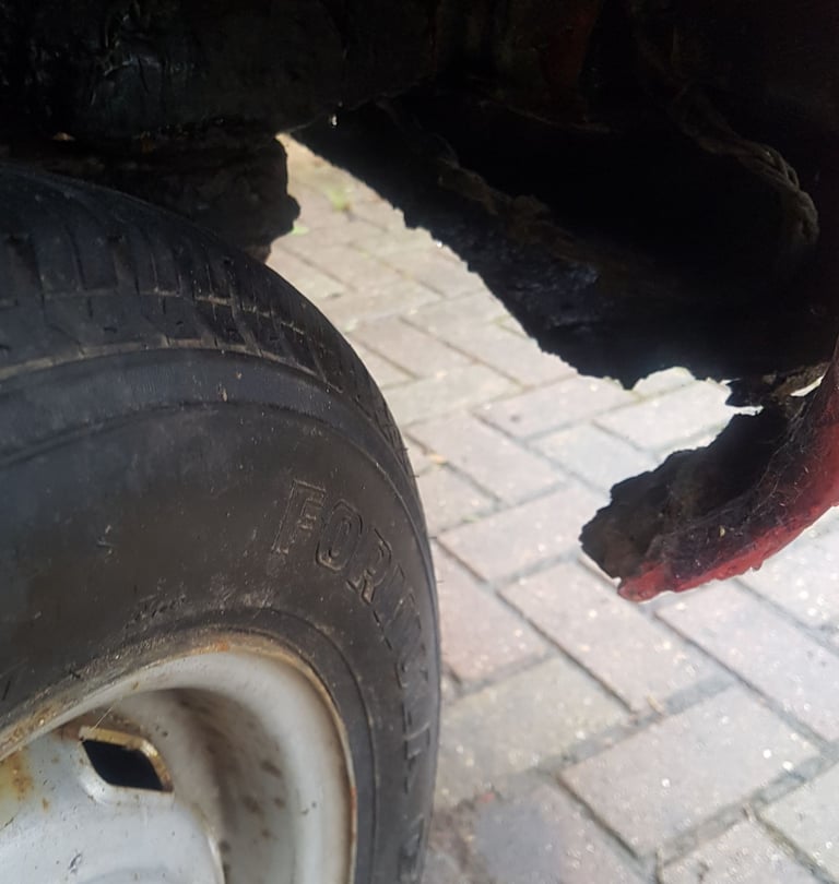  Orange Triumph 1300 Dolomite Parts read below EX8 Devon