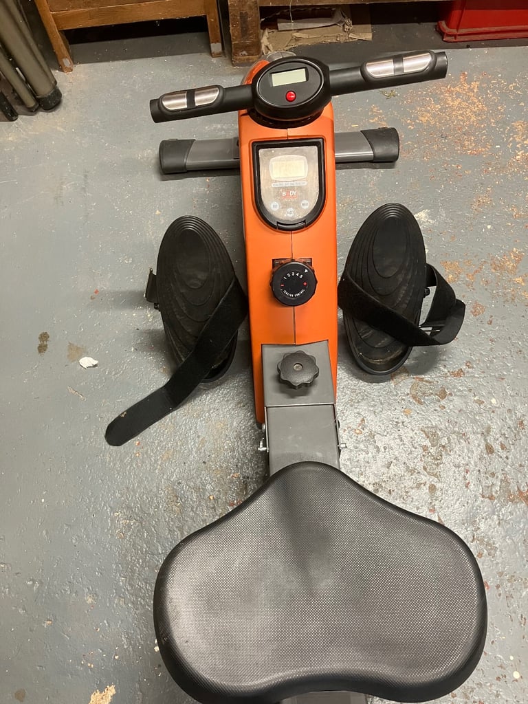 BR3150 rower