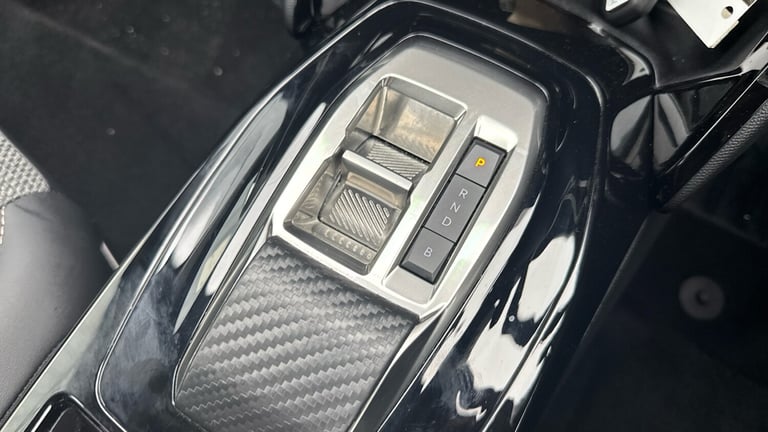 2024 Peugeot 2008 50kWh Allure SUV 5dr Electric Auto (7kW Charger) (136 ps) SUV Electric Automatic