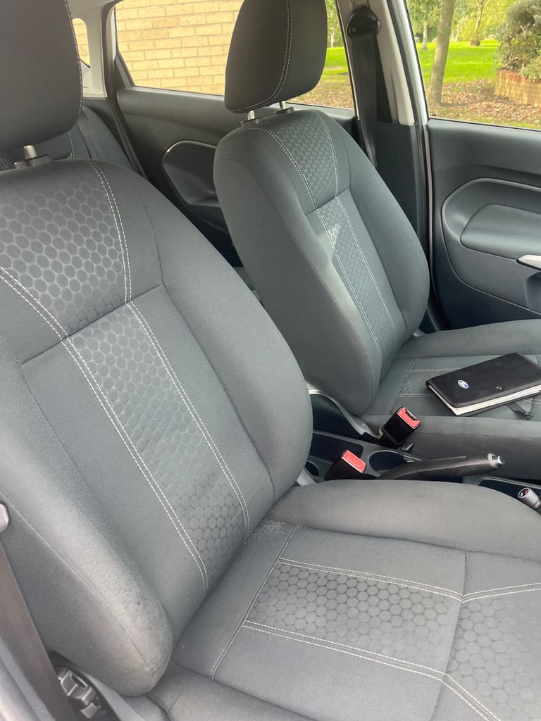Ford, FIESTA, Hatchback, 2011, Manual, 1242 (cc), 5 doors