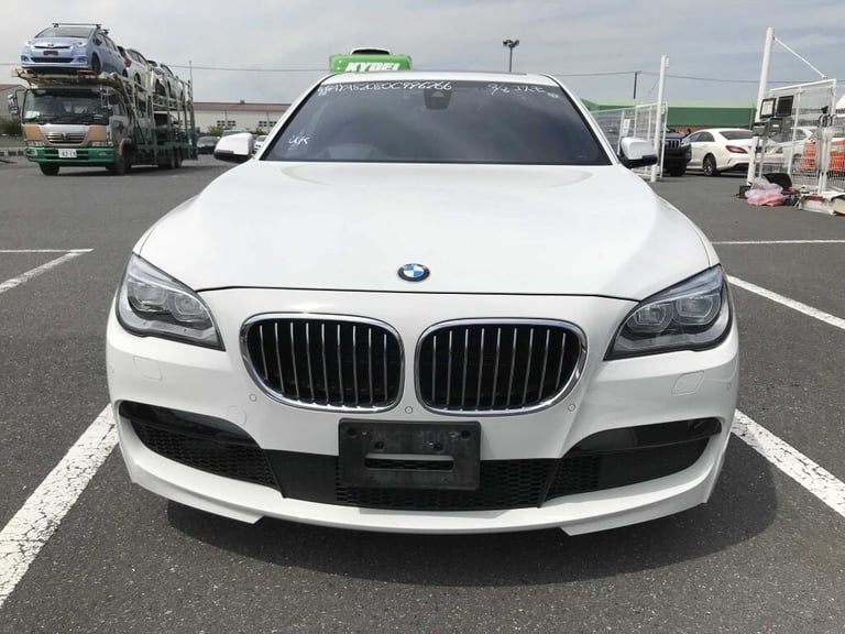 2015 65 BMW 750I M SPORT 4.4 V8 AUTOMATIC - OVER £17,500 OF OPTIONS EXTRAS