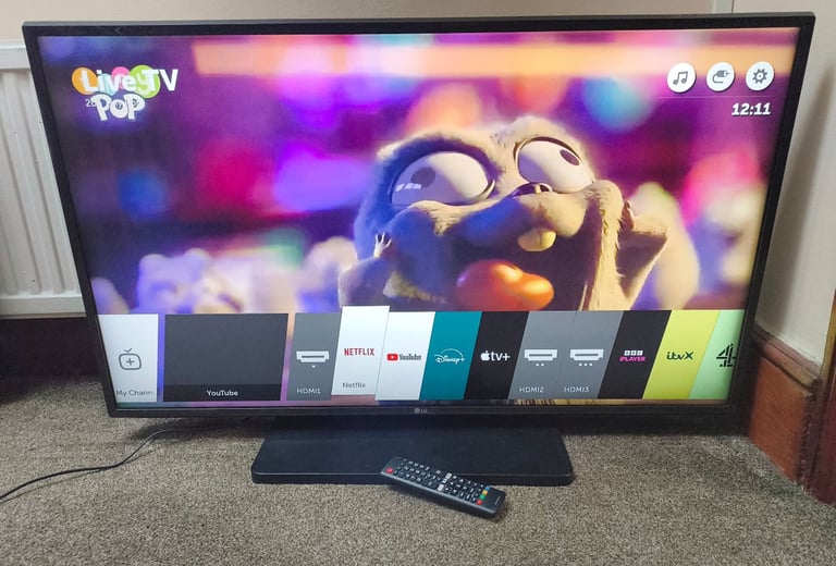 image for LG 43UJ630V 43 inch 4K Smart WiFi LED TV, in very good condition
