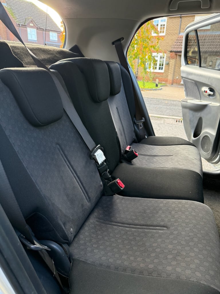 Toyota, URBAN CRUISER, Hatchback, 2010, Manual, 1329 (cc), 5 doors