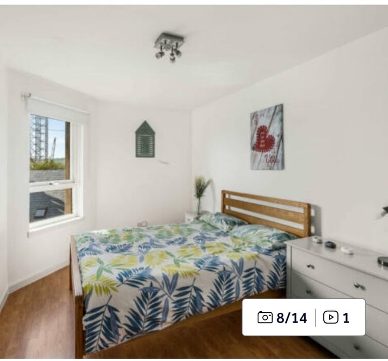 Furnished Bright 2 Bedroom Apartment 