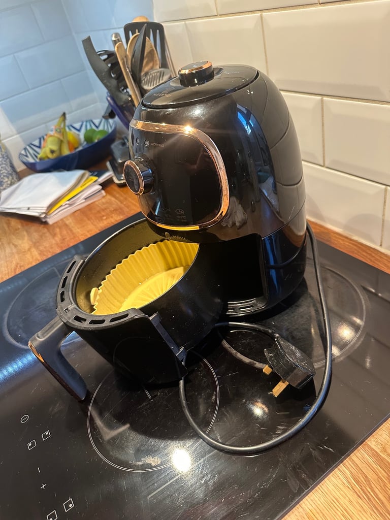 Misterchef 2 litre (compact) air fryer - £15
