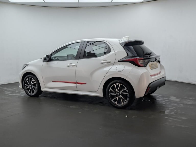 2022 Toyota Yaris 1.5 VVT-h Design Hatchback 5dr Petrol Hybrid E-CVT Euro 6 (s/s) (116 ps) -  HAT...