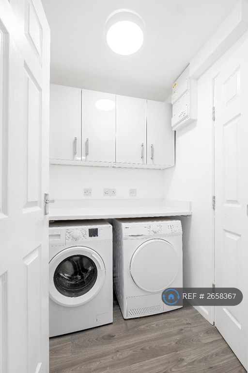 Studio flat in Norburn, Bretton, Peterborough, PE3 (#2658367)