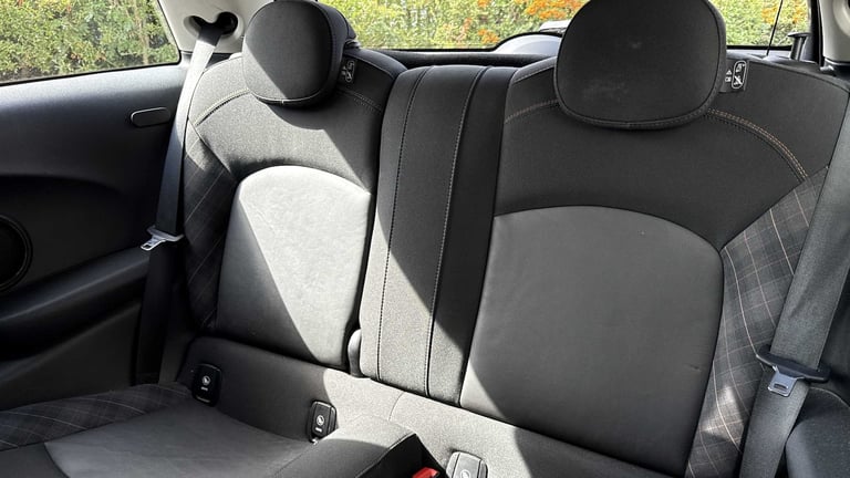 2017 MINI Hatch 1.5 Cooper Seven 3dr Auto Hatchback Petrol Automatic