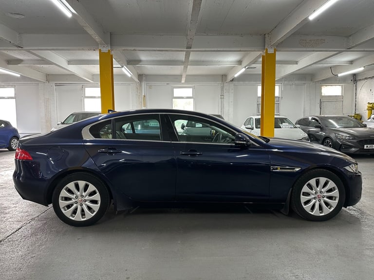 2016 Jaguar XE 2.0d Portfolio Euro 6 (s/s) 4dr SALOON Diesel Manual