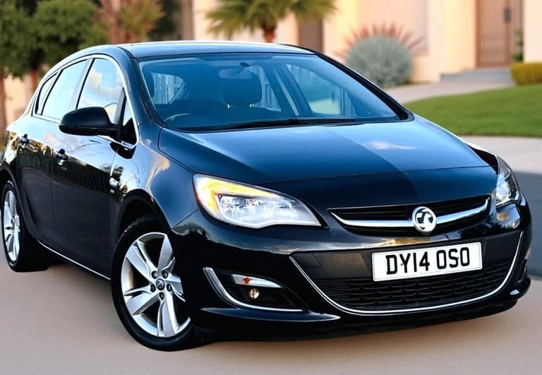 2014 Vauxhall Astra 1.6 SRi Manual 70,000 Miles . 5dr . Good Mileage . CHEAP on Fuel . HATCHBACK ...