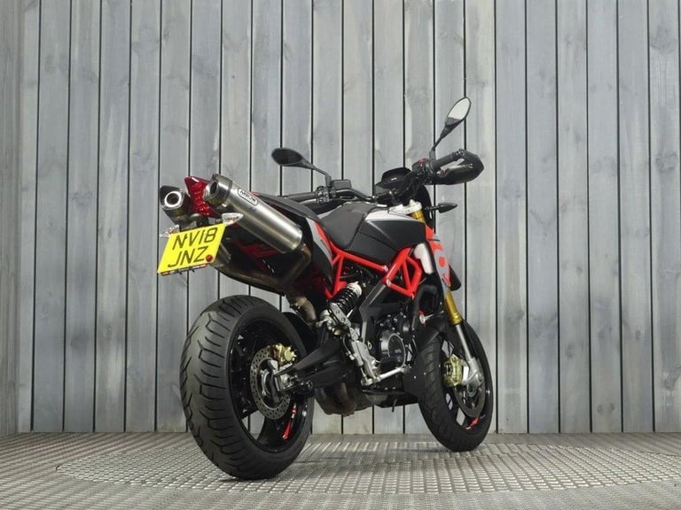 2018 18 APRILIA DORSODURO 900