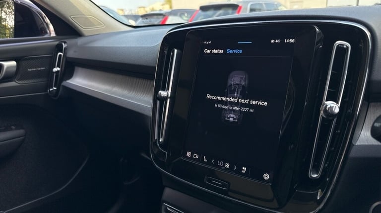 2025 Volvo XC40 Ultra, B4 Mild hybrid, Petrol, Dark Estate Petrol Automatic