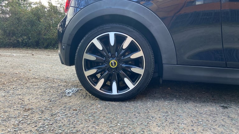 2020 MINI Electric Hatch Cooper SE 32.6kWh Level 3 Hatchback 3dr Electric Auto (184 ps) Hatchback...