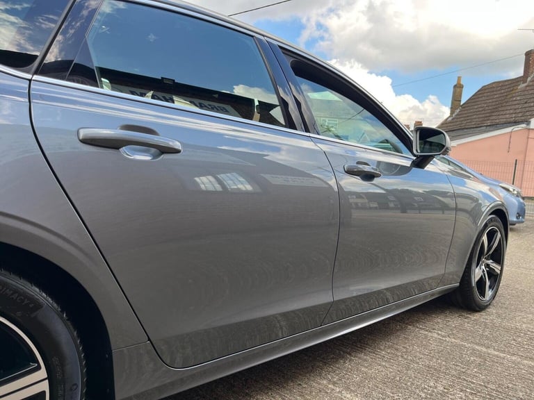 VOLVO S90 2.0 T4 GPF R-Design Auto Euro 6 (s/s) 4dr 2019