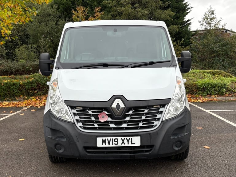 2019 Renault Master LL35dCi 130 Business Low Roof D/Cab Dropside CHASSIS CAB Diesel Manual
