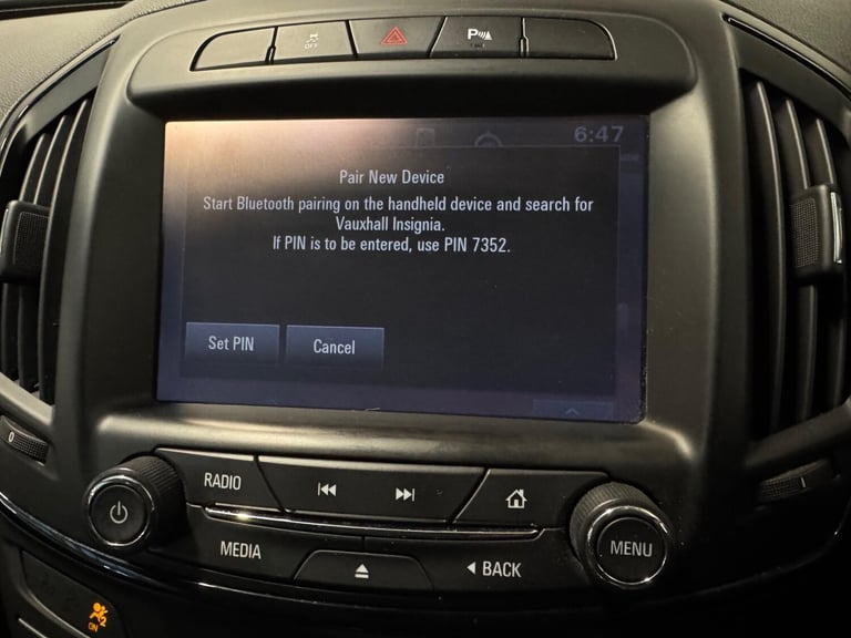 2015 Vauxhall Insignia 2.0 CDTi SRi Nav Sports Tourer Auto Euro 5 5dr Estate Diesel Automatic