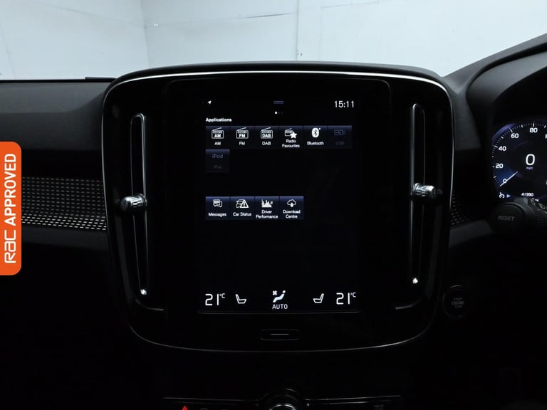 2018 Volvo XC40 2.0 D3 R-Design Pro SUV 5dr Diesel Auto AWD Euro 6 (s/s) (150 ps) SUV DIESEL Auto...