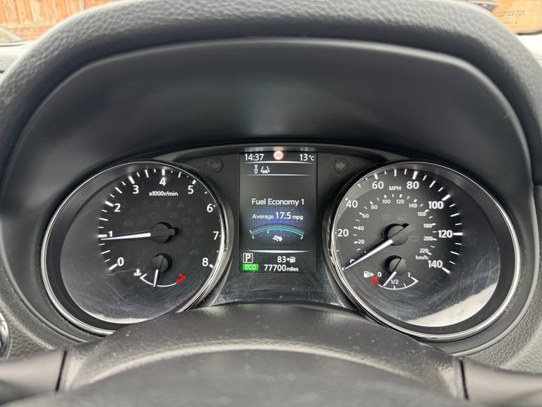 2017 Nissan Qashqai 1.2 DIG-T N-Connecta SUV 5dr Petrol XTRON 2WD Euro 6 (s/s)