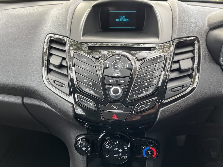 FORD FIESTA VAN 1.5 TDCi Sport 2015