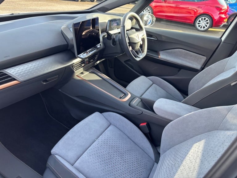  Cupra Born 170kW e-Boost V3 59kWh 5dr Auto Electric