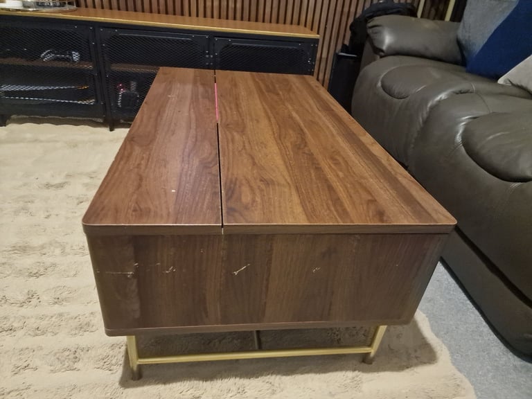 JD Williams Gray & Osbourn Lift up Coffee Table Used