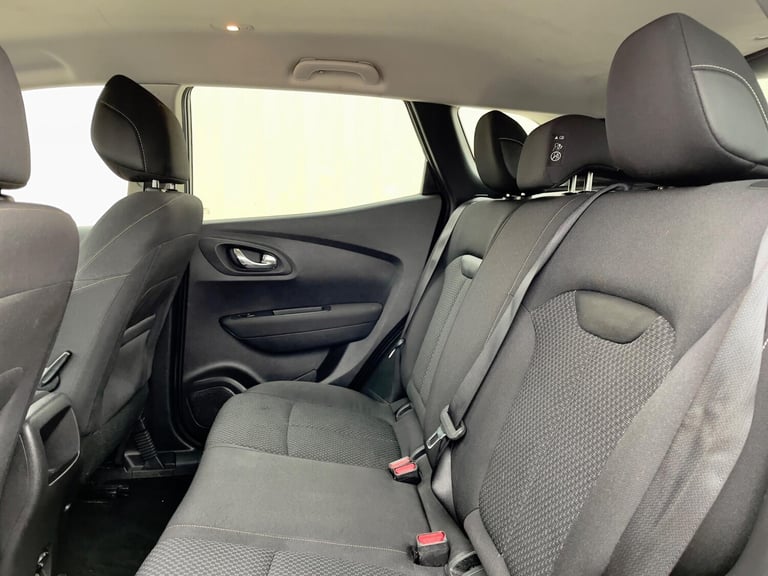 2016 Renault Kadjar 1.5 dCi Dynamique Nav Euro 6 (s/s) 5dr HATCHBACK Diesel Manual