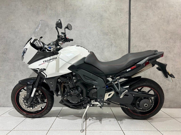 image for 2015 Triumph Tiger Sport 1050 - 13421 miles - FANTASTIC CONDITION!