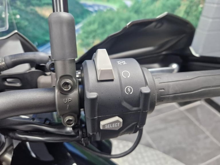 Kawasaki Versys 1000 SE Grand Tourer